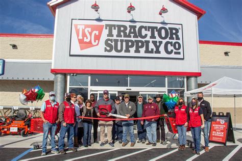 Tractor supply wisconsin rapids - Cross Streets: Near the intersection of 8th St S and Griffith Ave/9th St S